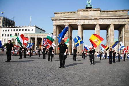 Parade 08 - Bild 001 (S)